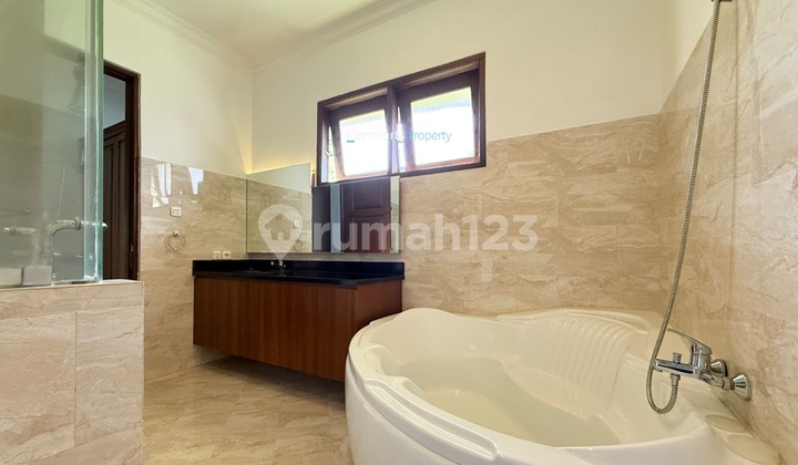 Rumah Modern Tropis Mewah di Pejaten Kemang 2