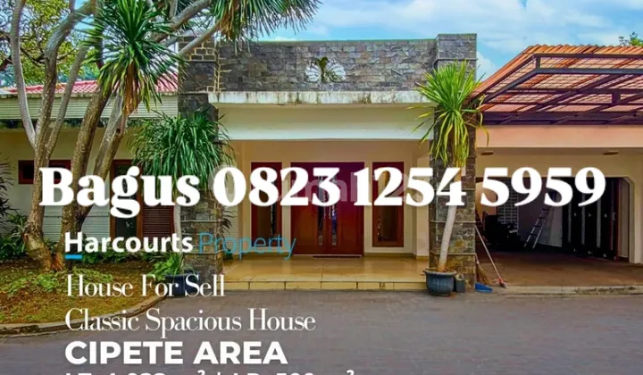 Spacious heritage house in Cipete, Bali.