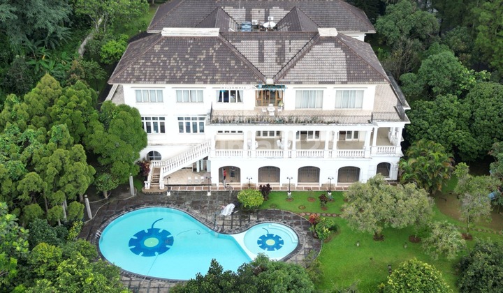 Luxury Villa House With Mountain View In Sentull Luxury Villa House With Mountain View In Sentull