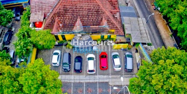 House can be office / commercial in Kebayoran Baru