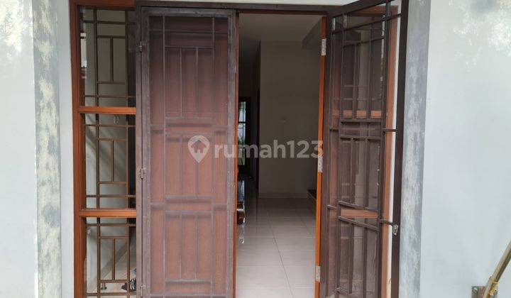 Rumah Modern Cluster di Kebagusan 2