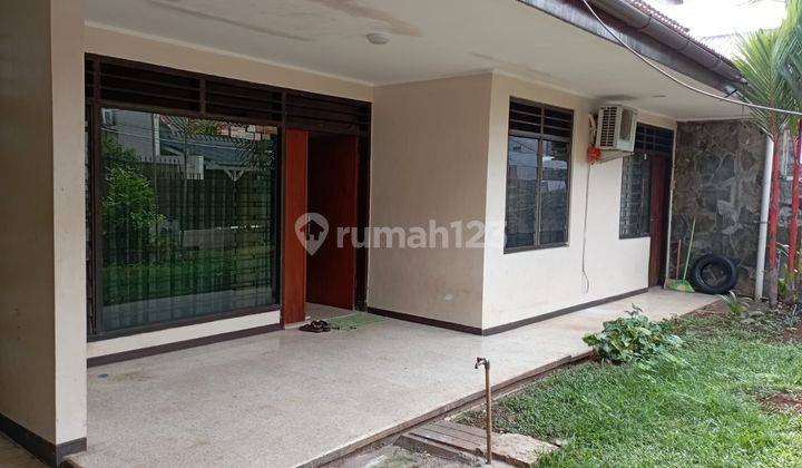 Rumah Area Strategis di Kebayoran Baru 1