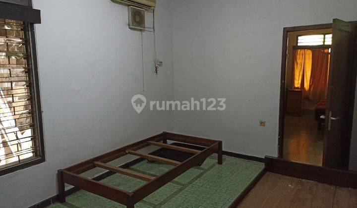 Rumah Area Strategis di Kebayoran Baru 2