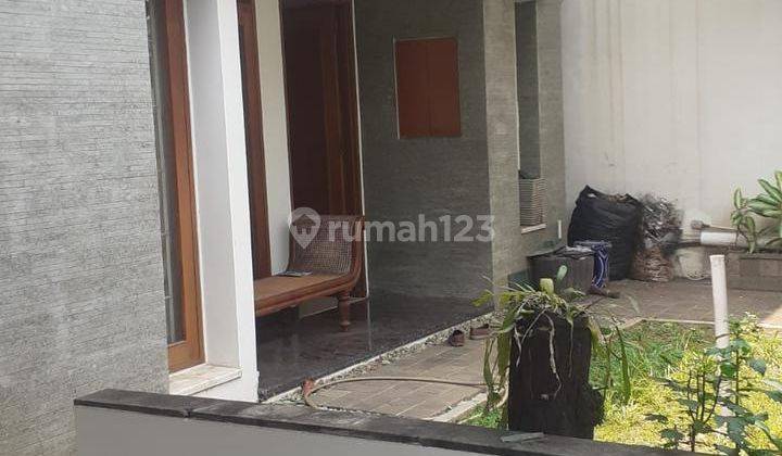 Rumah Minimalis Keren di Kebayoran Baru 1