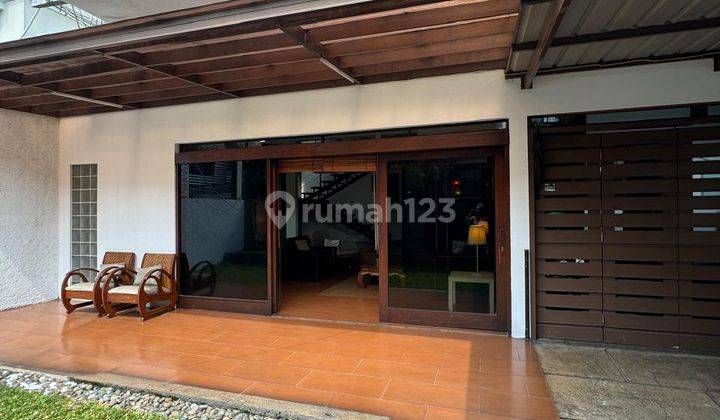 Rumah Keren Dan Nyaman di Pondok Indah 1