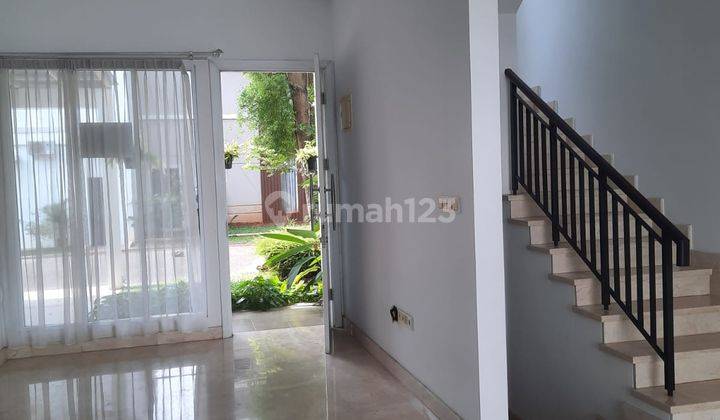 Rumah Modern Minimalis di Lebak Bulus 2