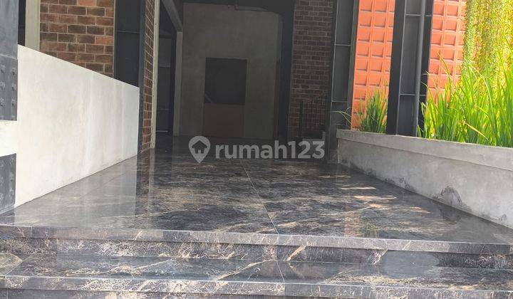 Gedung baru bebas ganjil genap di Pejaten 2