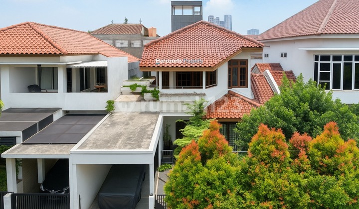 Rumah klasik dkt MRT di lebak bulus