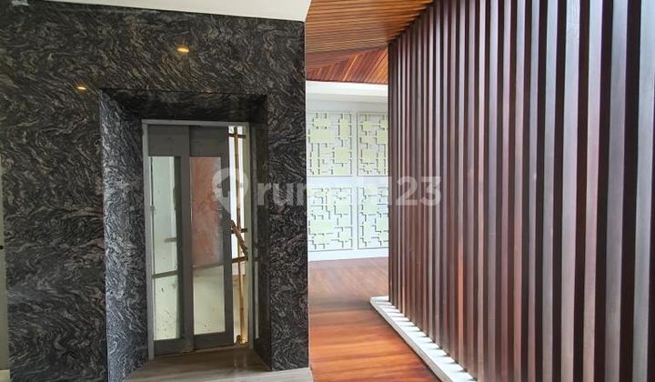 New modern minimalist house in Pondok Indah 2