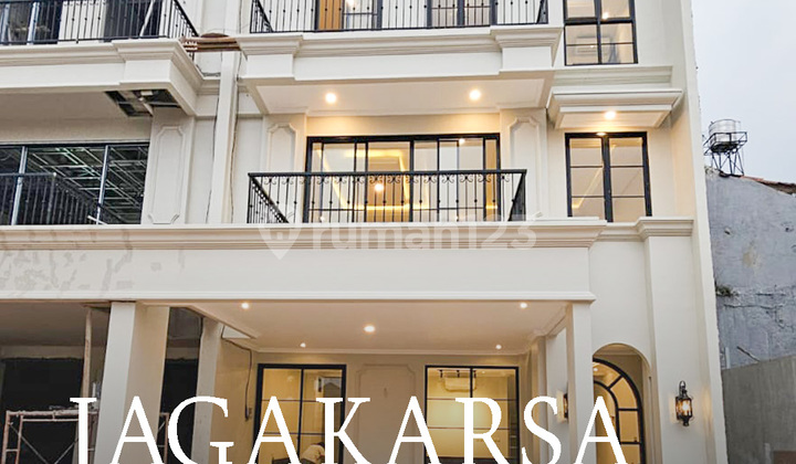 New American classic house in Jagakarsa