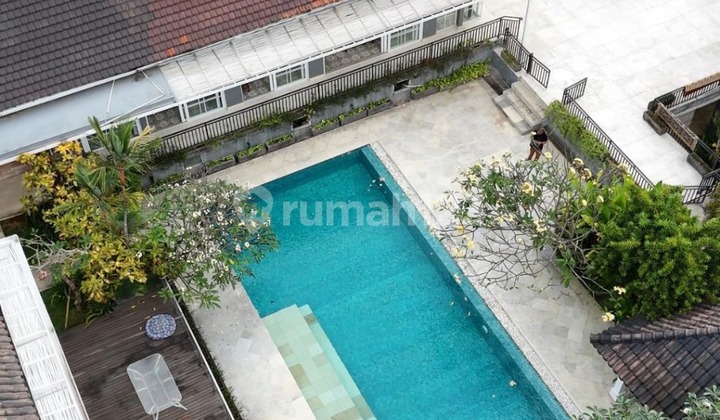 Vila modern di canggu bali