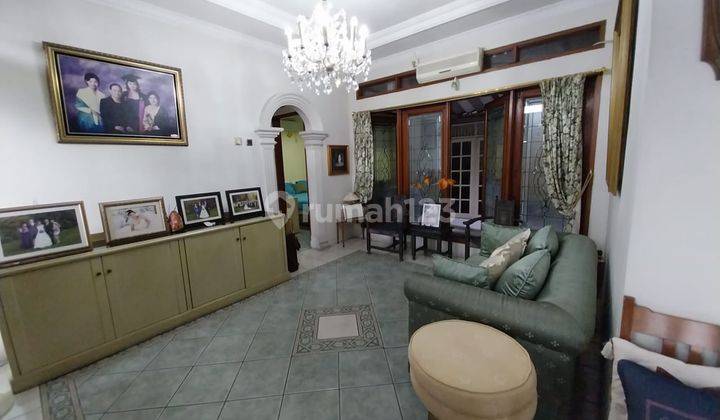 Rumah Minimalis Cocok Ruma Tinggal kost di Kebayoran Baru 2