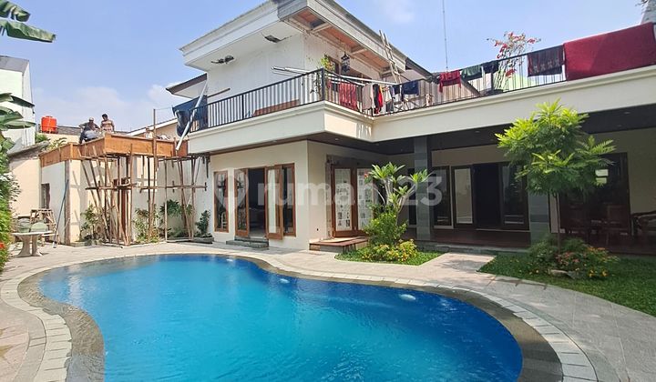 Rumah mewah mediteranian di pejaten