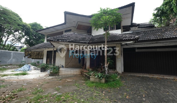 Rumah lama kawasan elite di kebayoran baru