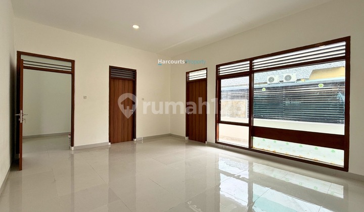 Large Modern House can be Office / Business in Kebayoran Baru 2