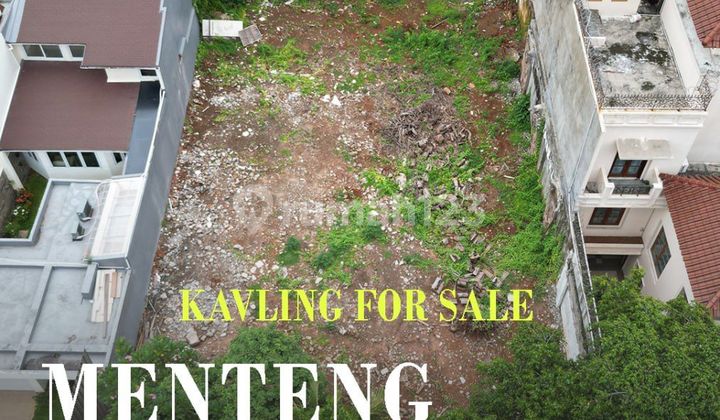 Land suitable for residence / office / business in Menteng