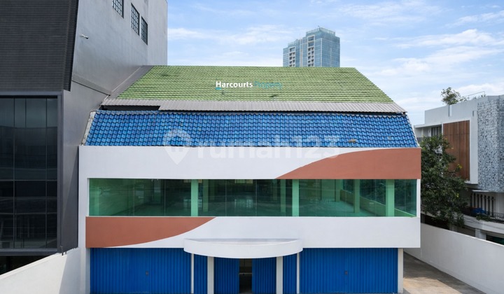 The sturdy old building in Kebayoran Baru