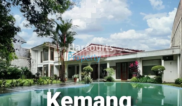 Rumah klasik mewah terawat di kemang