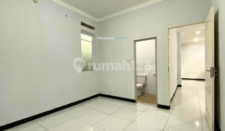 Rumah klasik bisa tinggal / kantor di kebayoran baru 2