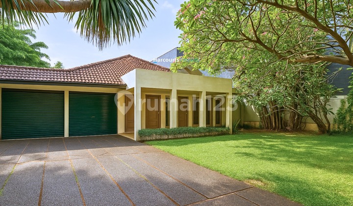 Rumah Klasik Idaman Expat di Kemang Rumah Klasik Idaman Expat di Kemang