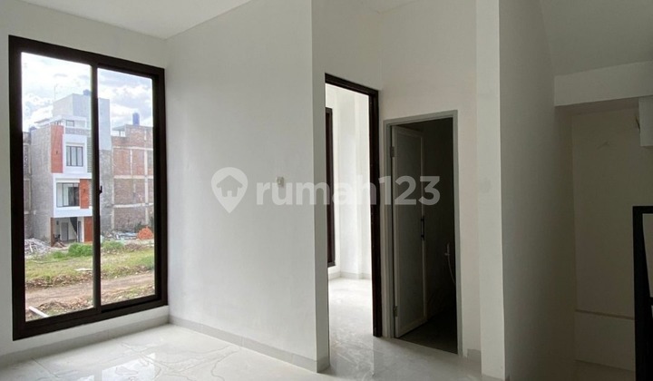 Aparthouse 3 lantai area bisnis di tb.simatupang 2