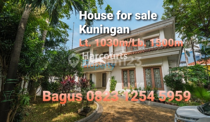 Large luxury house in a strategic area in Mega Kuningan 2