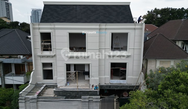 Brandnew House American Classic di Kebayoran Baru