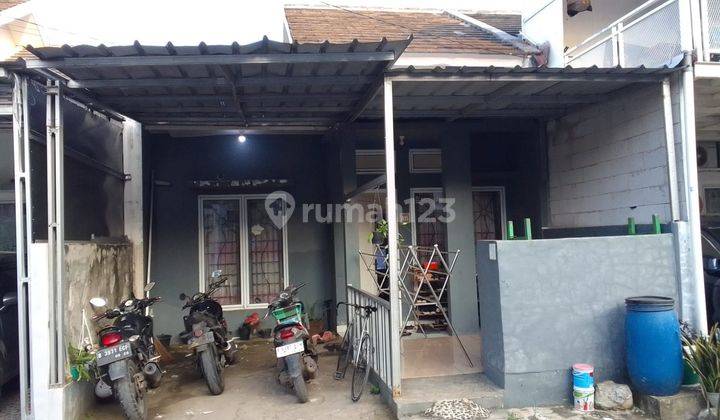 Rumah Komplek Dekat Mal di Depok 1