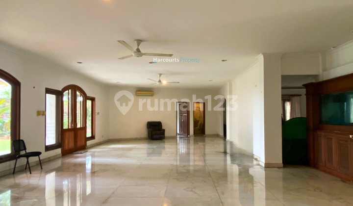 Rumah klasik mewah di pondok indah 2