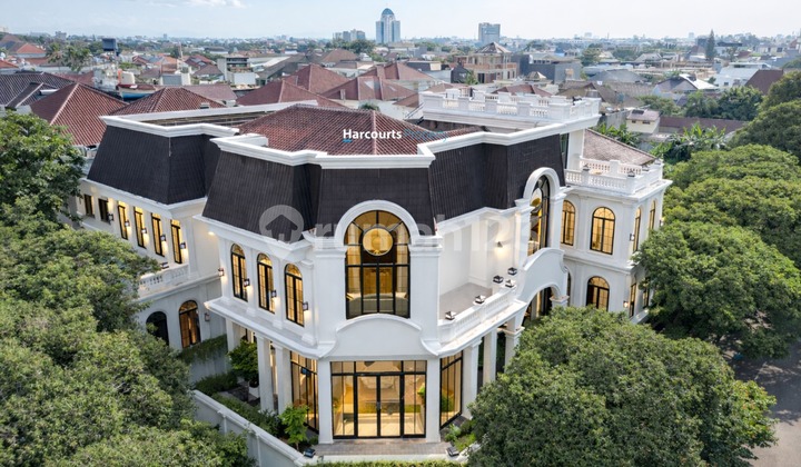 New American Classic House in Pondok Indah