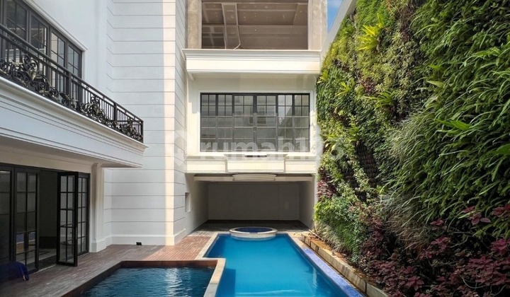 Rumah baru europaclassic di pondok indah