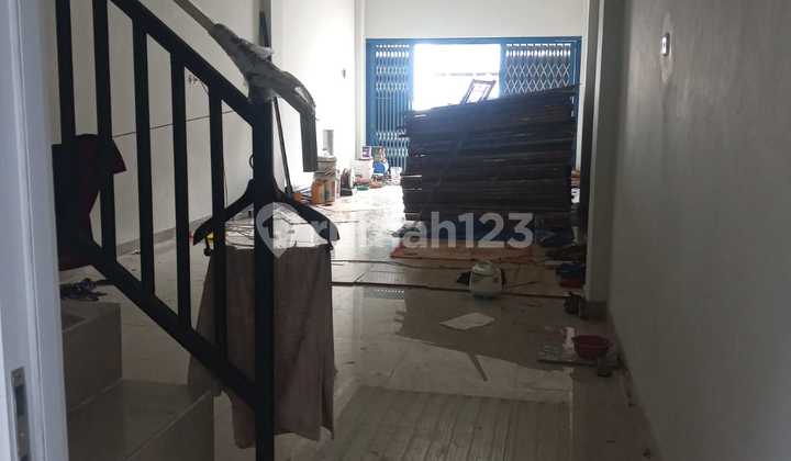 Ruko Raya Lontar Near Citraland Pakuwon Mall Strategic Location 2