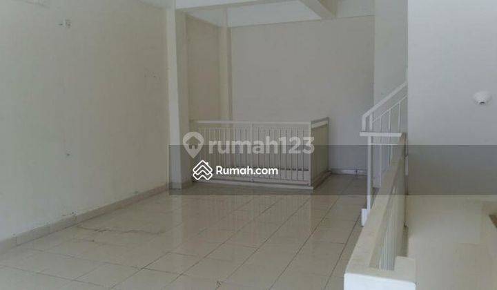 Ruko Lokasi Depan di Pasar Modern Puncak Permai 3 Lantai 2