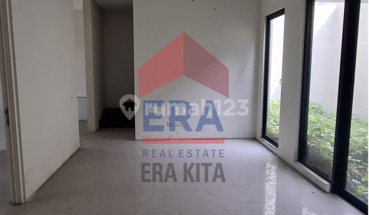 Northwest Lake Citraland New Grade Front Lake 3 Bedrooms 2