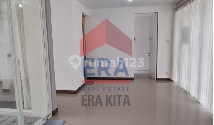 Rumah Royal Residence 2 Lantai 3 Kamar Tidur Siap Huni Utara