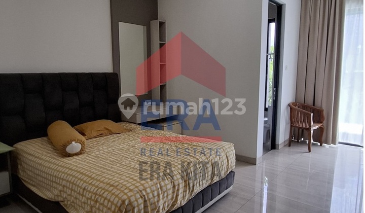 Rumah Emerald Mansion Citraland Furnish 5 KT Lokasi Bagus Depan