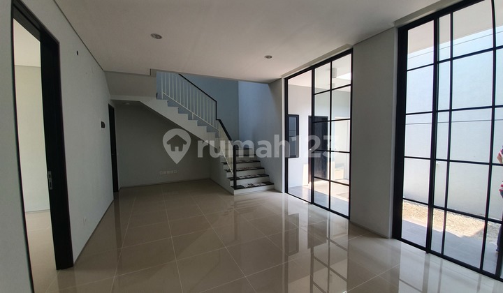 Rumah Oakwood Citraland Modern Cantik Dekat Clubhouse 3 Kamar