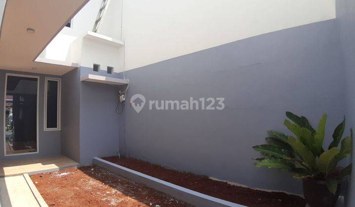 Jual Rumah Baru Lokasi Strategis di Jakarta Selatan 2