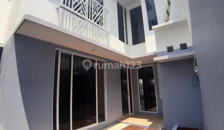 Jual Rumah Baru Lokasi Strategis di Jakarta Selatan 1