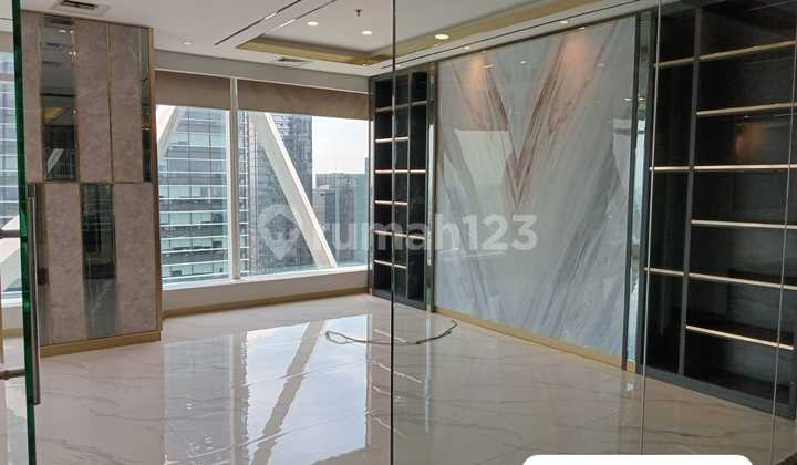 Disewakan Office Equity Tower Luas 333.40 m2 SCBD Jakarta Selatan