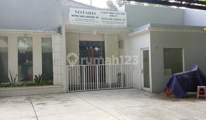 Dijual Sebidang Tanah diatasnya Terdapat Bangunan Permanen di Permata Hijau Jakarta Selatan