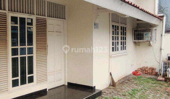 RUMAH TINGGAL TEBET DEKAT TAMAN  1