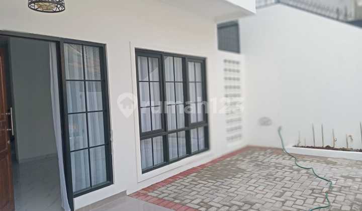 Rumah Baru Tebet Dekat Stasiun Cawang 2