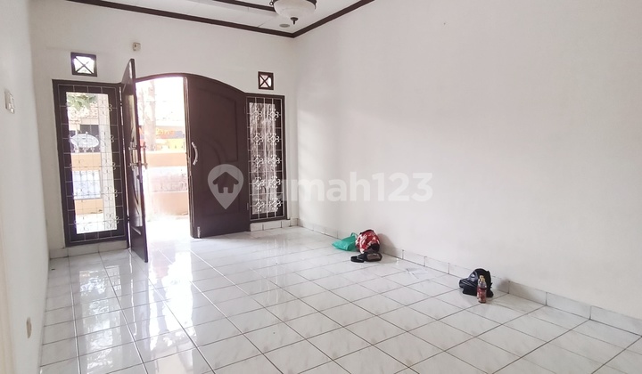 Rumah Tebet Akses Jalan 2 Mobil Dekat Eco Park 2