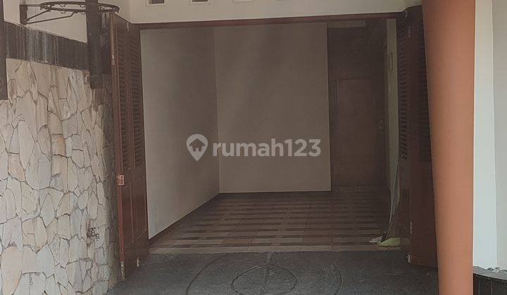 Rumah Bagus Depan Jalan Bisa 2 Mobil Lebar Lokasi Tebet Jakarta Selatan 2