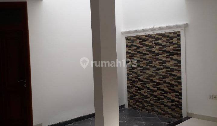 Rumah Tingkat Minimalis Tebet Jakarta Selatan 3