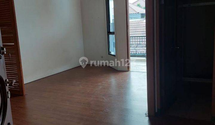 Rumah Tingkat Minimalis Tebet Jakarta Selatan 4