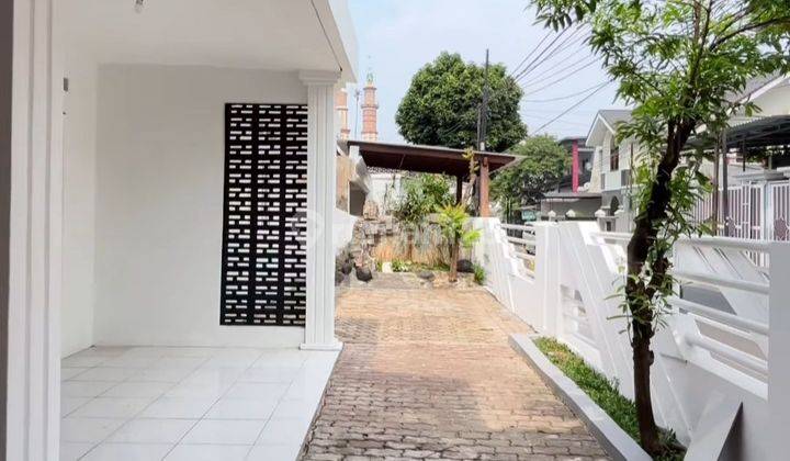 RUMAH AKSES JALAN UTAMA TEBET JAKARTA SELATAN 1