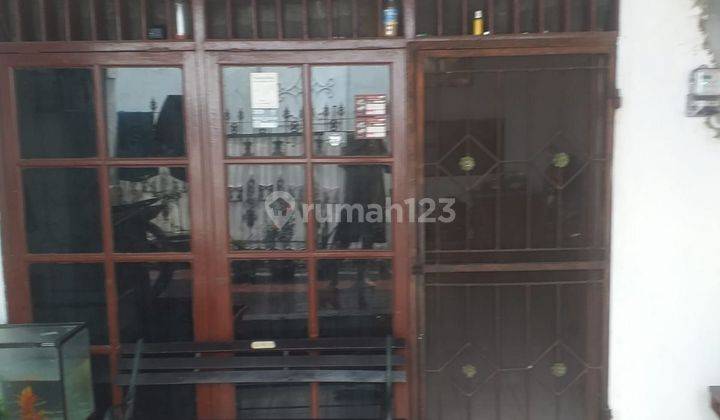 RUMAH LAMA TEBET AKSES DEKAT JALAN UTAMA 2