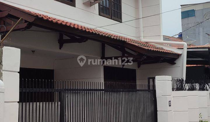 RUMAH TEBET LINGKUNGAN NYAMAN DAN AMAN 1